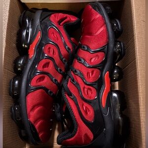 Men’s Air VaporMax Plus 9.5. Brand new, authentic and with original box.